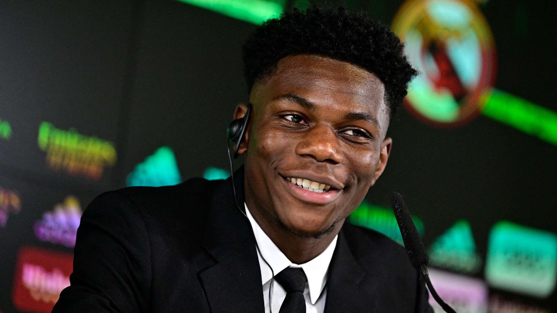 随着比赛的 随着比赛的